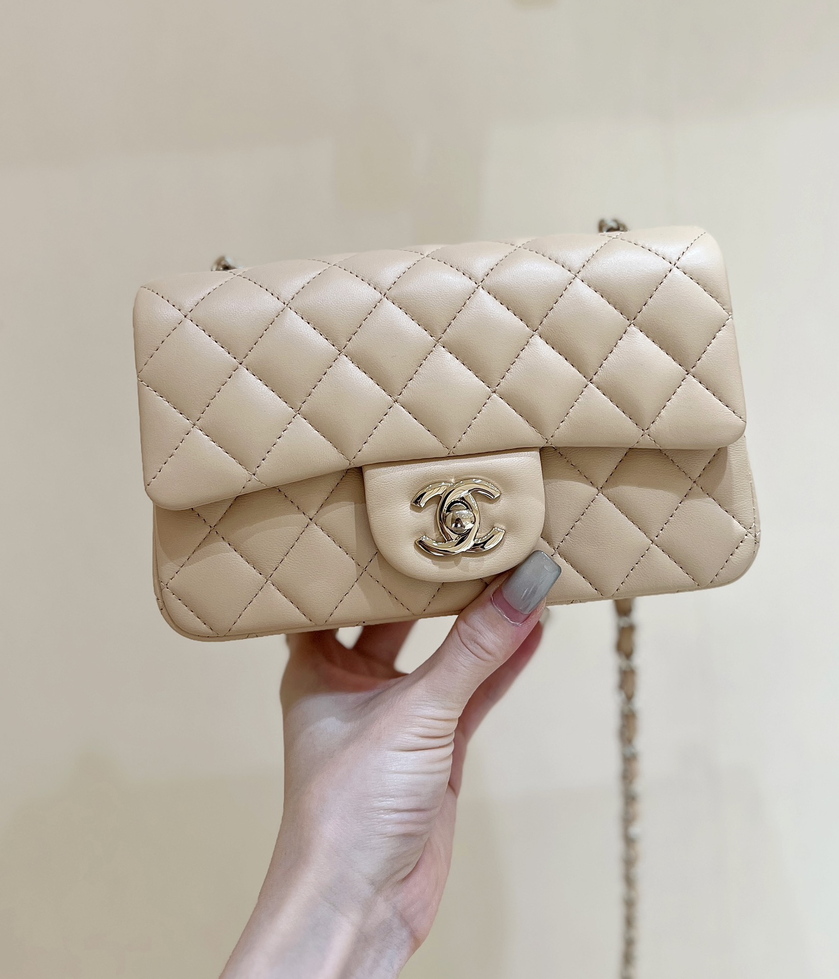 Chanel-Vip-Vintage-Mini-Flap-Shoulder-Bag-Beige-Quilted-Lambskin-Leather